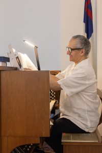 tn-music-hector-organ Hector Playing Organ Music